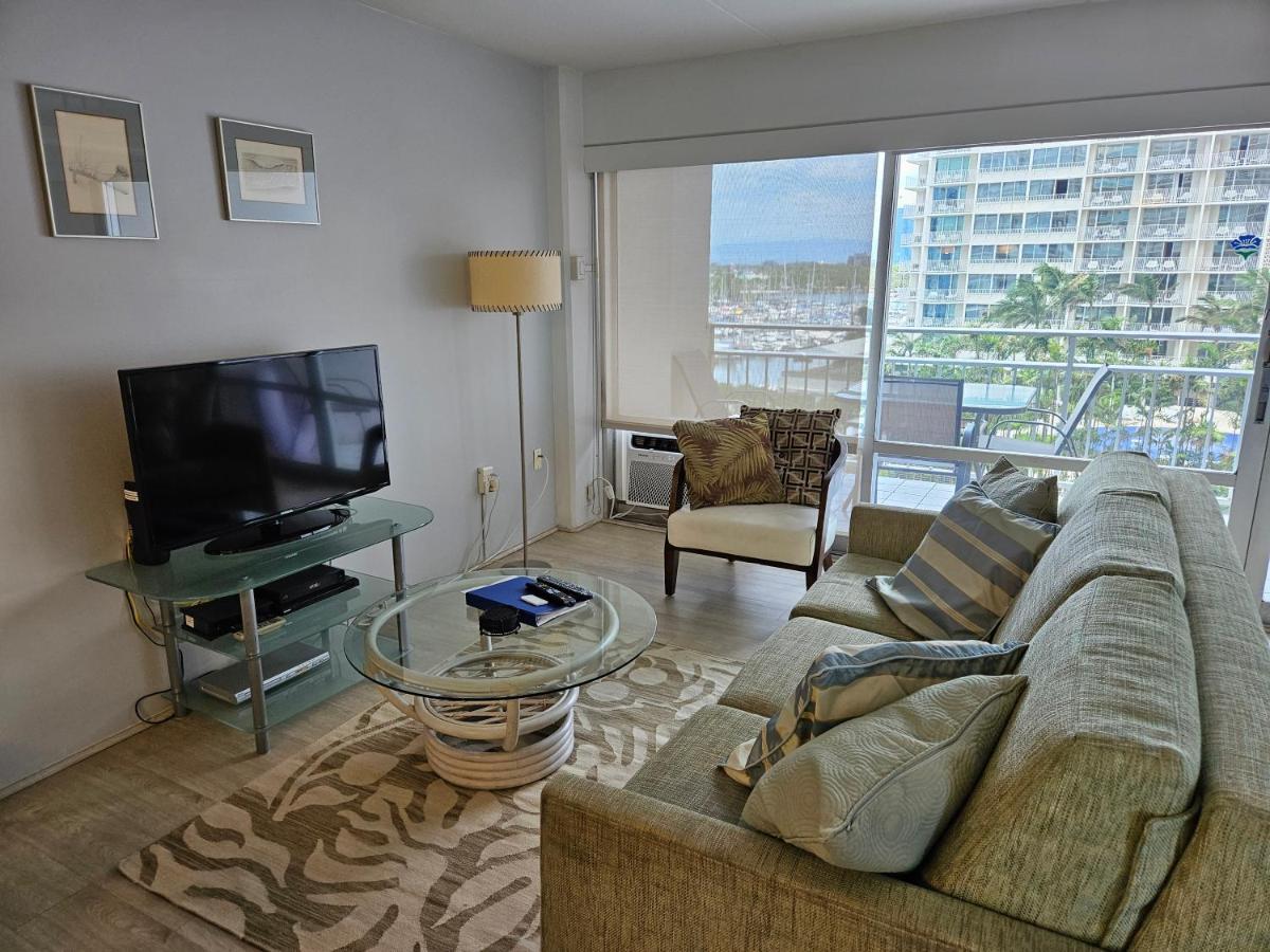 هونولولو Ilikai Hotel Condo With Kitchen And Ocean View المظهر الخارجي الصورة